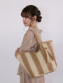 ストーンタッセル付きストライプカゴトート